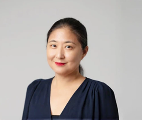 picture of Debbie Kuo