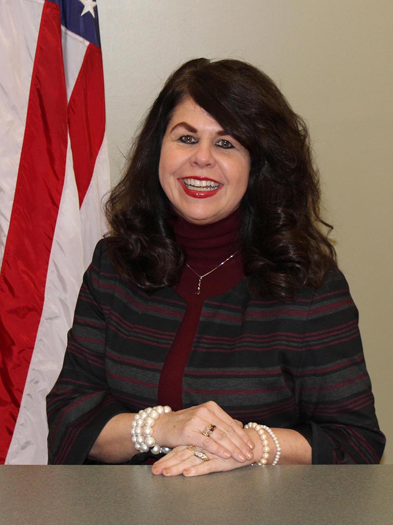 A photo of Dr. Elizabeth Robinson smiling