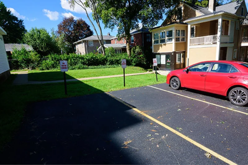 ${content.imageAlternativeText}